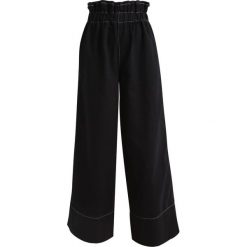 Jeansy damskie: Topshop BOUTIQUE RUCH WAIST BAGY Jeansy Dzwony black