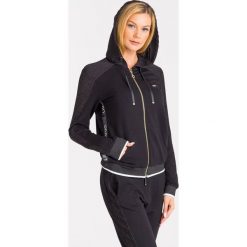 BLUZA LIU JO SPORT. Czarne bluzy sportowe damskie Liu Jo Sport, xs, z aplikacjami, z materiału, bez rękawów, bez kaptura. Za 679,00 zł.