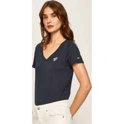 Tommy Jeans - T-shirt. Niebieskie bluzki damskie Tommy Jeans, s, z aplikacjami, z bawełny, casualowe, bez kołnierzyka, z krótkim rękawem. W wyprzedaży za 89,90 zł.
