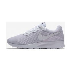 Nike Tanjun Tenisówki Biały. Białe trampki i tenisówki damskie Nike, bez wzorów, z materiału, bez zapięcia. Za 292,95 zł.