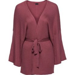 Sweter wiązany kimono bonprix czerwony mahoń. Czerwone swetry klasyczne damskie bonprix. Za 79,99 zł.