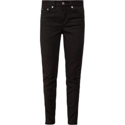 DRYKORN NEED Jeans Skinny Fit black. Czarne rurki damskie DRYKORN, z bawełny. Za 589,00 zł.