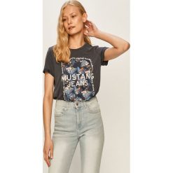Mustang - T-shirt. Niebieskie bluzki damskie Mustang, s, z nadrukiem, z poliesteru, casualowe, z okrągłym kołnierzem. Za 119,90 zł.