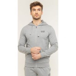 Bluza EA7 Emporio Armani 8NPM03 PJ05Z 3905. Szare bluzy męskie EA7 Emporio Armani, xxl, bez wzorów, z bawełny, bez kołnierzyka, bez rękawów, bez kaptura. W wyprzedaży za 289,00 zł.