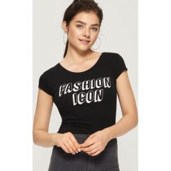 T-shirt Fashion icon - Czarny. Czarne t-shirty damskie marki Sinsay, l. Za 9,99 zł.