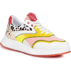 Sneakersy LIU JO - Asia 09 BA0015 TX089 White/Red S1015. Białe półbuty damskie Liu Jo, na co dzień, bez wzorów, ze skóry ekologicznej, bez obcasa, na płaskiej podeszwie, bez zapięcia. W wyprzedaży za 409,00 zł.