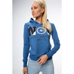 Bluzy damskie: Chabrowa bluza „kangurek” z nadrukiem 099