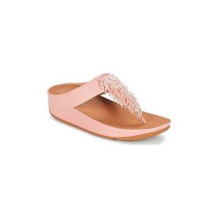 Japonki FitFlop CHA-CHA TOE-THONG SANDALS CRYSTAL. Różowe klapki damskie marki FitFlop, bez wzorów, bez obcasa. Za 391,20 zł.