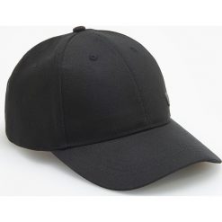 Czapka z daszkiem - Czarny. Czarne czapki męskie marki Reserved, bez wzorów. Za 39,99 zł.