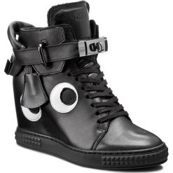 Sneakersy CARINII - B3767/ON E50-000-PSK-B88. Czarne półbuty damskie marki Carinii, ze skóry. W wyprzedaży za 299,00 zł.