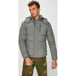 Wrangler - Kurtka. Szare płaszcze męskie Wrangler, m, bez wzorów, z poliesteru, krótkie, bez kaptura. W wyprzedaży za 259,90 zł.