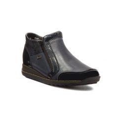 RIEKER 44278-14. Niebieskie botki damskie Rieker, z zamszu, bez obcasa, bez zapięcia. Za 329,99 zł.