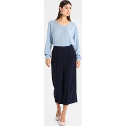 Bluzki asymetryczne: Kaffe MARTINES BLOUSE SOLID Bluzka faded denim