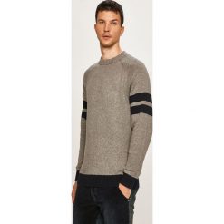 Pepe Jeans - Sweter Jimy Archive. Szare swetry męskie Pepe Jeans, s, bez wzorów, z bawełny, z okrągłym kołnierzem, bez kaptura. W wyprzedaży za 199,90 zł.