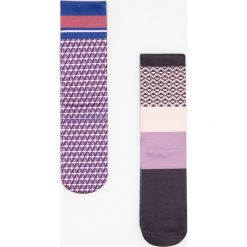 Wzorzyste skarpetki 2 pack - Czarny. Czarne skarpetki damskie Reserved, bez wzorów. Za 24,99 zł.