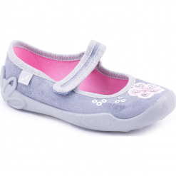 Kapcie. Szare kapcie dziewczęce marki SHOES 8. Za 49,90 zł.