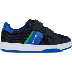 Sneakersy "Maltin" w kolorze granatowym. Niebieskie trampki chłopięce geox kids, bez wzorów, z okrągłym noskiem, bez zapięcia. W wyprzedaży za 134,95 zł.