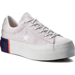 Sneakersy CONVERSE - One Star Platform Ox 559902C Barely Grape/Rush Coral/White. Fioletowe sneakersy damskie Converse, z gumy. W wyprzedaży za 199,00 zł.