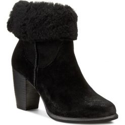 Botki UGG - W Charlee 1008765 Blk. Czarne botki damskie na obcasie marki Ugg, ze skóry, eleganckie, na zamek. W wyprzedaży za 729,00 zł.