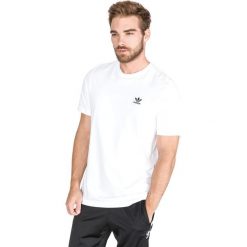 Adidas Originals Essential Koszulka Biały. Białe koszulki męskie adidas Originals, xl, z haftami, z bawełny, bez kołnierzyka, z krótkim rękawem, krótkie. Za 111,95 zł.