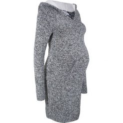 Sukienka dzianinowa ciążowa z kapturem z podszewką bonprix czarno-biały melanż. Szare sukienki dzianinowe marki bonprix, melanż, z kapturem, moda ciążowa, dopasowane. Za 99,99 zł.