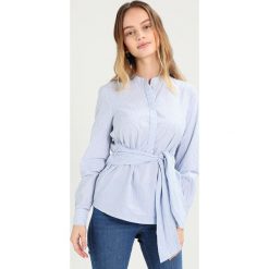 Bluzki damskie: Vero Moda Petite VMJULJANE TIE Bluzka bright white