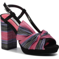 Sandały PEPE JEANS - Nika Knot PLS90400 Black 999. Różowe klapki damskie Pepe Jeans, bez wzorów, z jeansu, bez obcasa, na obcasie. W wyprzedaży za 239,00 zł.