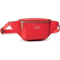Saszetka nerka GUESS - Kaylyn (SG) Mini HWSG77 47800 RED. Czerwone nerki damskie Guess, z aplikacjami, ze skóry ekologicznej, bez dodatków. Za 429,00 zł.