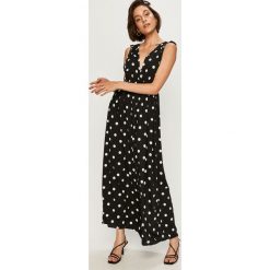 Answear - Sukienka Answear Lab. Czarne sukienki damskie ANSWEAR, na co dzień, s, w grochy, z bawełny, casualowe, bez kołnierzyka, bez rękawów, maxi, rozkloszowane. Za 129,90 zł.