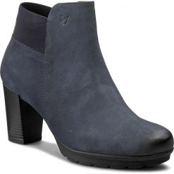 Botki CAPRICE - 9-25452-27 Ocean Nubuc 869. Niebieskie botki damskie na obcasie marki Caprice, z materiału. W wyprzedaży za 239,00 zł.