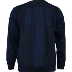 Granatowy Sweter Męski w Serek -KINGS- Dekolt V-Neck, Czarny Tłoczony Wzór, Klasyczny SWKNGS542506granat. Niebieskie swetry męskie Kings, m, bez wzorów, z materiału, eleganckie, z dekoltem w serek, bez kaptura. Za 229,00 zł.