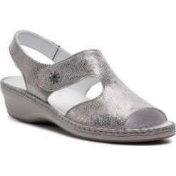 Sandały COMFORTABEL - 710936 Silber 92. Szare klapki damskie Comfortabel, bez wzorów, ze skóry, bez obcasa, na obcasie. W wyprzedaży za 209,00 zł.