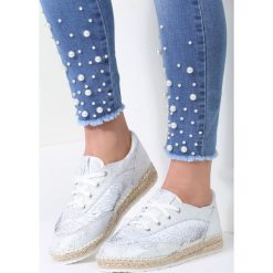 Białe Espadryle Rich And Fame. Białe tomsy damskie vices. Za 59,99 zł.