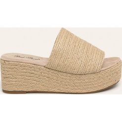 Answear - Klapki Best Shoes. Brązowe klapki damskie ANSWEAR, bez wzorów, z gumy, bez obcasa, na obcasie. W wyprzedaży za 89,90 zł.