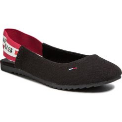 Sandały TOMMY JEANS - Chunky Tape Slinbback Ballerina EN0EN00806 Black BDS. Czarne klapki damskie Tommy Jeans, bez wzorów, z jeansu, bez obcasa. W wyprzedaży za 189,00 zł.