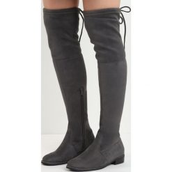 Ciemnoszare Kozaki Lady In Grey. Szare kozaki damskie Born2be, bez obcasa, na płaskiej podeszwie, bez zapięcia. Za 219,99 zł.