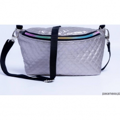 Mini torebka Nerka 2W1 Rainbow pikowana. Białe torebki klasyczne damskie Pakamera, z tkaniny, pikowane. Za 95,00 zł.