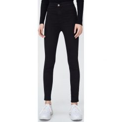 Jeansy skinny z wysoką talią - Czarny. Czarne jeansy damskie Sinsay, bez wzorów, z jeansu. Za 59,99 zł.