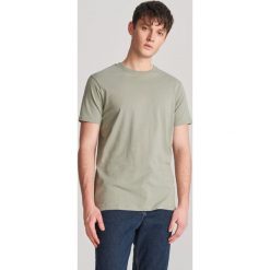 Gładki T-shirt - Turkusowy. Niebieskie t-shirty męskie Reserved, s, bez wzorów, bez kołnierzyka. Za 29,99 zł.