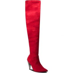 Muszkieterki SOLO FEMME - 34304-01-I24/000-12-00 Czerwony. Czerwone kozaki damskie Solo Femme, ze skóry, przed kolano, na wysokim obcasie, na obcasie, bez zapięcia. W wyprzedaży za 289,00 zł.