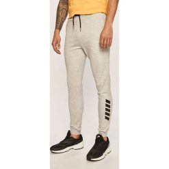 Only & Sons - Spodnie. Szare spodnie męskie Only & Sons, na co dzień, xl, z nadrukiem, z bawełny. W wyprzedaży za 79,90 zł.