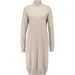 Sukienki: Noisy May Tall NMMOMO ROLL NECK Sukienka dzianinowa cream tan