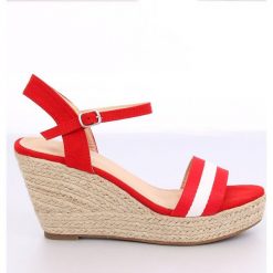 Espadryle na koturnie czerwone 9072 Red. Czerwone espadryle damskie ButyModne, bez wzorów, z tkaniny, bez obcasa, na koturnie. W wyprzedaży za 79,00 zł.