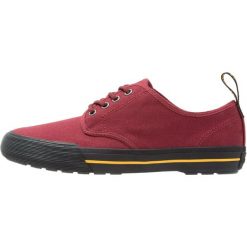 Dr. Martens PRESSLER Tenisówki i Trampki cherry red. Czerwone tenisówki damskie marki Dr. Martens, z tworzywa sztucznego. Za 379,00 zł.
