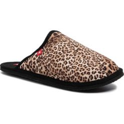 Kapcie BIG STAR - D267799A Brown. Pomarańczowe klapki damskie BIG STAR, bez wzorów, z tworzywa sztucznego, bez obcasa. Za 59,00 zł.