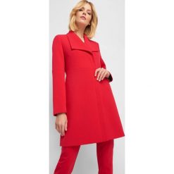 Taliowany płaszcz na zamek. Różowe płaszcze damskie marki Orsay, z elastanu. Za 219,99 zł.