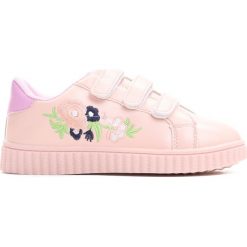 Różowe Buty Sportowe Gold Disco. Czerwone buty sportowe dziewczęce Born2be, z materiału, z okrągłym noskiem. Za 39,99 zł.
