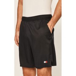 Tommy Sport - Szorty. Niebieskie spodenki sportowe męskie Tommy Sport, s, z nadrukiem, z poliesteru, sportowe. Za 199,90 zł.