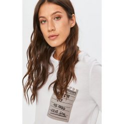 Answear Lab - T-shirt. Białe bluzki damskie Answear Lab, s, z nadrukiem, z bawełny, casualowe, z okrągłym kołnierzem. Za 49,90 zł.