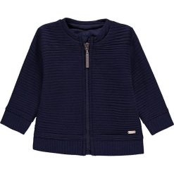Bluza w kolorze granatowym. Niebieskie bluzy niemowlęce bellybutton, bez wzorów, bez rękawów, bez kaptura. W wyprzedaży za 65,95 zł.